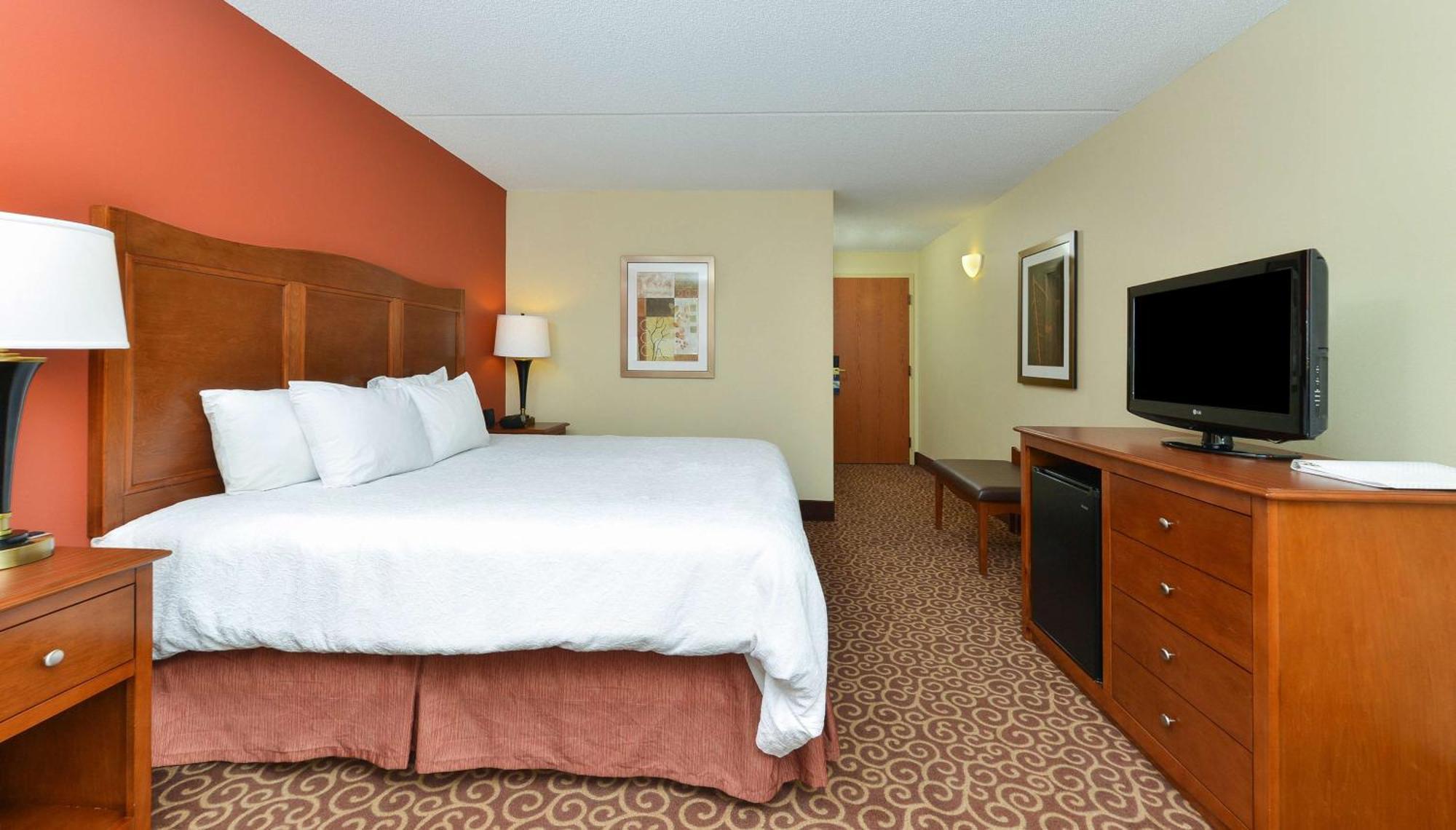 Hampton Inn Chicago-Carol Stream Exterior photo